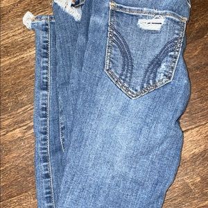 High-waisted Hollister ripped skinny jeans size 0